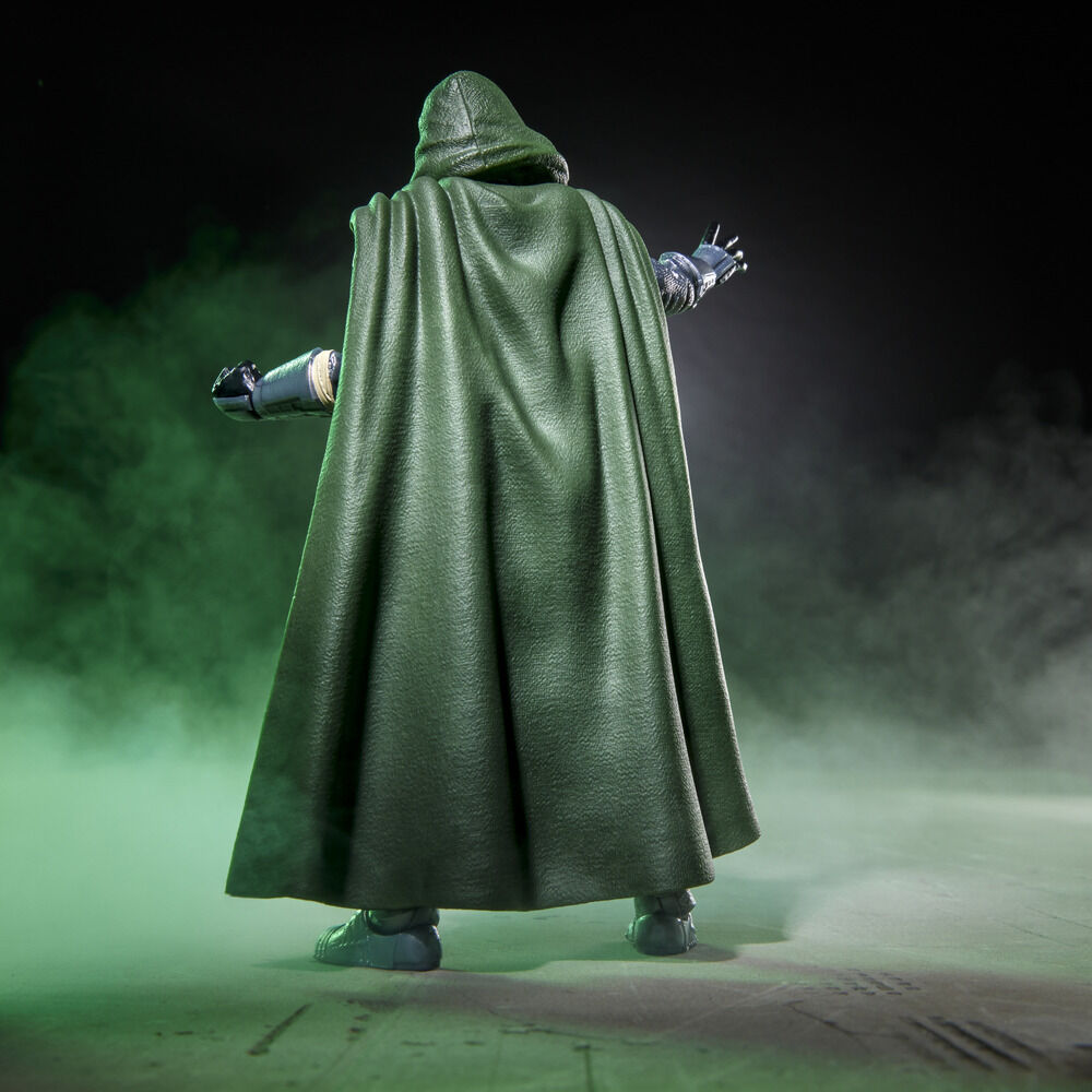 Figure Doctor Doom Avengers Doomsday Marvel Legends Series 15cm