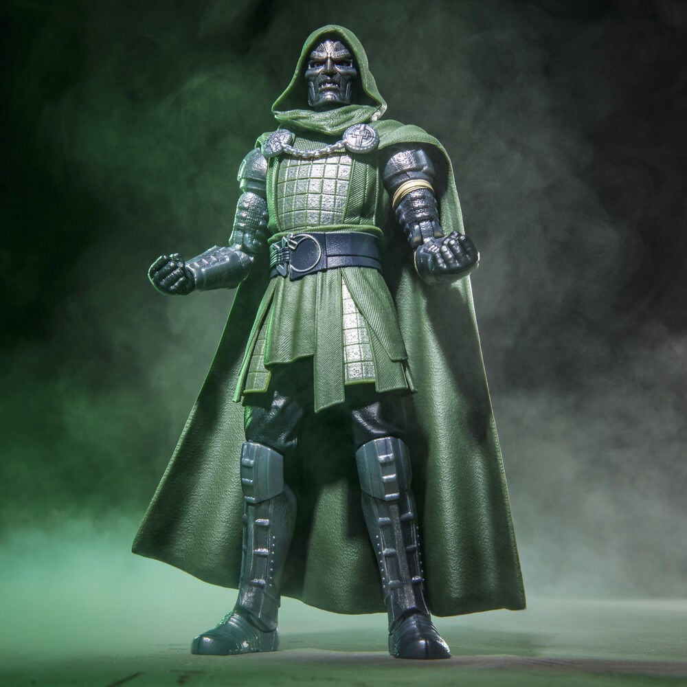 Figure Doctor Doom Avengers Doomsday Marvel Legends Series 15cm