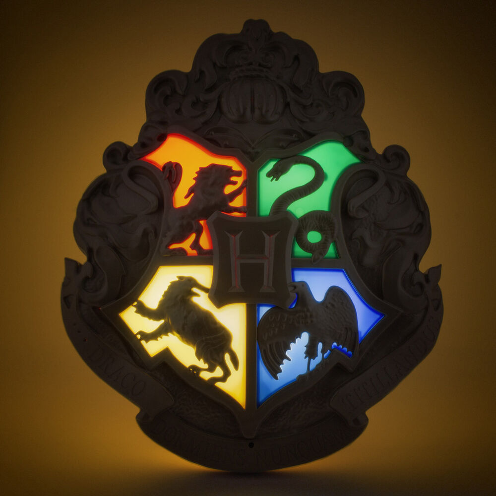 Hogwarts Harry Potter shield lamp