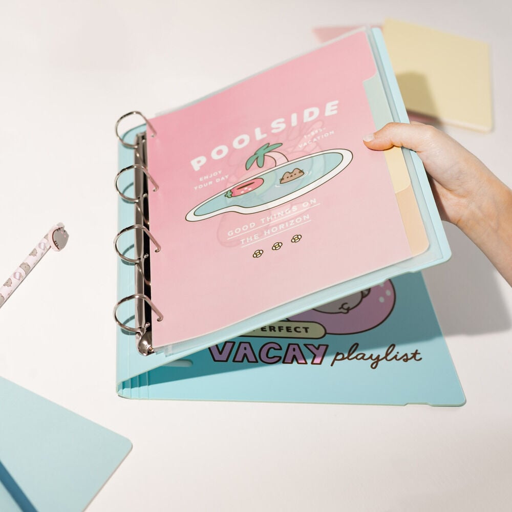 Pusheen 4-ring binder
